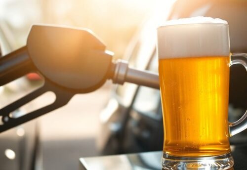 Benzinpreis fällt unter Bierpreis in Deutschland.