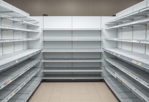 Leere Supermarktregale in NRW