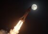 Rakete steigt zum Mond auf, Mondmission-Test.
